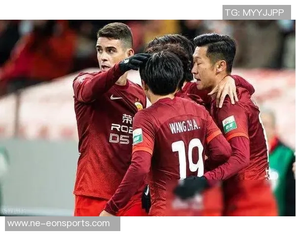 前海港中场奥斯卡再次受伤恐缺阵一个月影响球队战绩